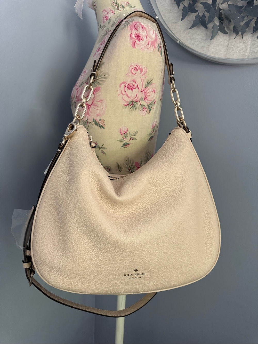 🆕 kate spade Pebbled Leather Mulberry Street Vivian Cream Crescent Hobo